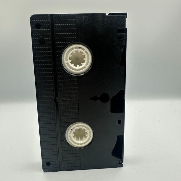 The Adventures Of Mary-Kate & Ashley: The Case Of Thorn Mansion VHS 1995 - Picture 2 of 2